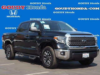 2018 Toyota Tundra SR5 5TFEY5F11JX233731 2018 Toyota Tundra SR5