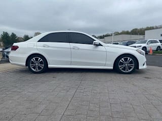2016 Mercedes-Benz E-Class E 350 4MATIC WDDHF8JB1GB280371 2016 Mercedes-Benz E-Class E 350 4MATIC