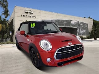 2018 MINI Convertible Cooper S WMWWG9C51J3E38818 2018 MINI Convertible Cooper S
