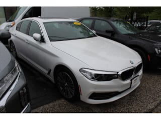 2019 BMW 5 Series 530i WBAJA5C55KBX87375 2019 BMW 5 Series 530i