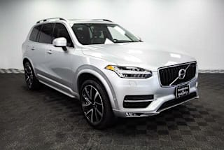 2018 Volvo XC90 T6 Momentum YV4A22PK7J1321656 2018 Volvo XC90 T6 Momentum