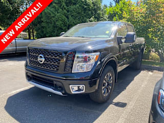 2019 Nissan Titan PRO-4X 1N6AA1E57KN514779 2019 Nissan Titan PRO-4X
