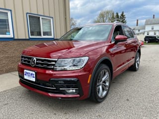2019 Volkswagen Tiguan 2.0T SEL 4Motion 3VV2B7AX7KM055084 2019 Volkswagen Tiguan 2.0T SEL 4Motion