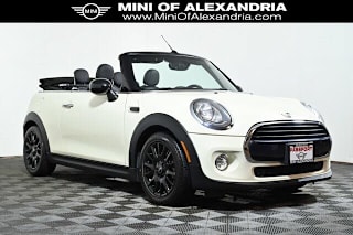 2017 MINI Convertible Cooper WMWWG5C30H3C20497 2017 MINI Convertible Cooper