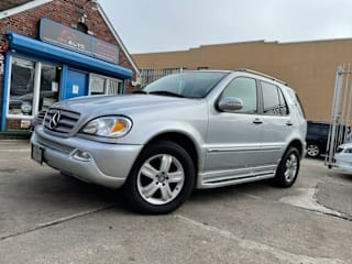 2005 Mercedes-Benz M-Class 4JGAB57E55A527655 2005 Mercedes-Benz M-Class