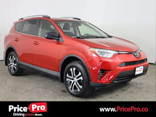 2017 Toyota RAV4 LE JTMBFREVXHJ127926 2017 Toyota RAV4 LE