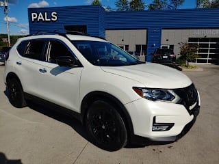 2018 Nissan Rogue SV 5N1AT2MV3JC765387 2018 Nissan Rogue SV