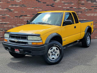 2003 Chevrolet S-10 LS ZR2 1GCCT19X738164457 2003 Chevrolet S-10 LS ZR2