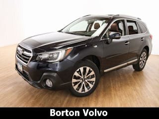 2018 Subaru Outback 3.6R Touring 4S4BSETC2J3345953 2018 Subaru Outback 3.6R Touring
