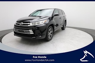 2018 Toyota Highlander LE 5TDBZRFH1JS847852 2018 Toyota Highlander LE