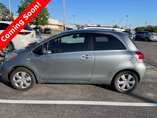 2010 Toyota Yaris Base JTDJT4K38A5303672 2010 Toyota Yaris Base
