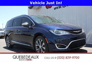 2017 Chrysler Pacifica Limited 2C4RC1GGXHR706062 2017 Chrysler Pacifica Limited