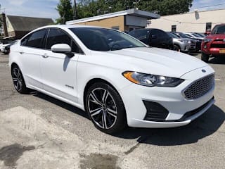 2019 Ford Fusion Hybrid SE 3FA6P0LU8KR188733 2019 Ford Fusion Hybrid SE