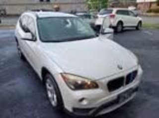 2013 BMW X1 sDrive28i WBAVM1C57DVL64056 2013 BMW X1 sDrive28i