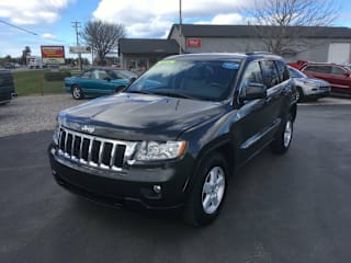 2011 Jeep Grand Cherokee Laredo 1J4RR4GG0BC520461 2011 Jeep Grand Cherokee Laredo