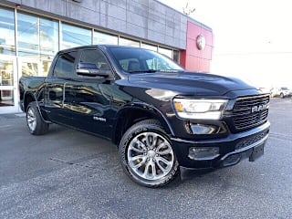 2020 Ram Pickup 1500 Laramie 1C6SRFJT4LN318194 2020 Ram Pickup 1500 Laramie
