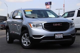 2017 GMC Acadia SLE-1 1GKKNKLA2HZ157731 2017 GMC Acadia SLE-1