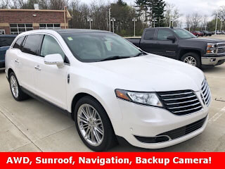 2017 Lincoln MKT Elite 2LMHJ5ATXHBL00550 2017 Lincoln MKT Elite