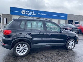 2018 Volkswagen Tiguan Limited 2.0T 4Motion WVGBV7AX4JK004911 2018 Volkswagen Tiguan Limited 2.0T 4Motion
