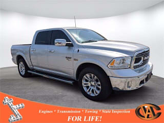 2017 Ram Pickup 1500 Laramie Longhorn 1C6RR7PT9HS660552 2017 Ram Pickup 1500 Laramie Longhorn
