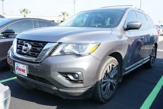 2017 Nissan Pathfinder Platinum 5N1DR2MNXHC655135 2017 Nissan Pathfinder Platinum