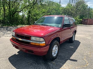 2001 Chevrolet Blazer LS 1GNCT18W21K110886 2001 Chevrolet Blazer LS