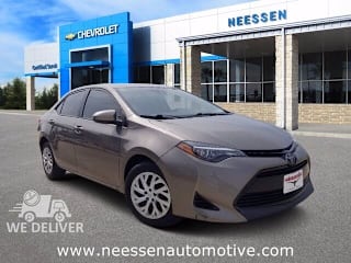 2017 Toyota Corolla LE 5YFBURHE2HP660012 2017 Toyota Corolla LE