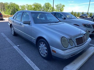 1999 Mercedes-Benz E-Class E 320 WDBJF65H4XA778552 1999 Mercedes-Benz E-Class E 320