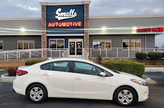 2017 Kia Forte 3KPFK4A77HE056284 2017 Kia Forte