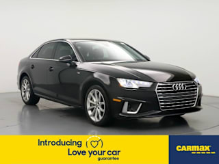 2019 Audi A4 2.0T quattro Premium WAUDNAF48KN016940 2019 Audi A4 2.0T quattro Premium