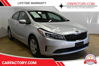 2018 Kia Forte 3KPFK4A76JE218640 2018 Kia Forte