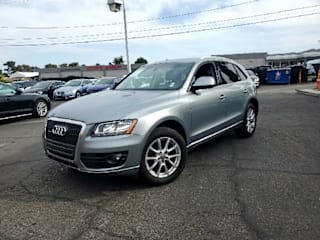2011 Audi Q5 2.0T quattro Premium WA1CFAFP6BA040161 2011 Audi Q5 2.0T quattro Premium