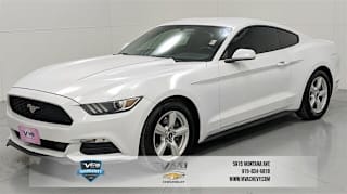 2017 Ford Mustang V6 1FA6P8AM8H5226877 2017 Ford Mustang V6