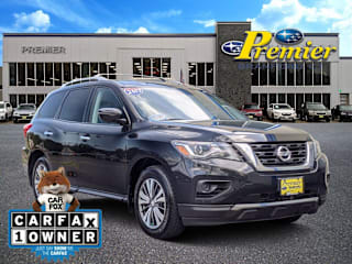 2017 Nissan Pathfinder S 5N1DR2MM3HC697055 2017 Nissan Pathfinder S