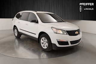 2017 Chevrolet Traverse LS 1GNKVFKD3HJ232912 2017 Chevrolet Traverse LS