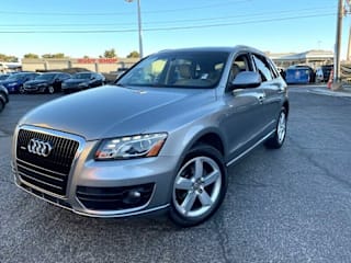 2010 Audi Q5 3.2 quattro Premium Plus WA1LKAFP5AA099549 2010 Audi Q5 3.2 quattro Premium Plus