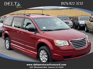 2009 Chrysler Town and Country LX 2A8HR44E69R571932 2009 Chrysler Town and Country LX