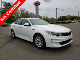 2018 Kia Optima LX 5XXGT4L34JG266317 2018 Kia Optima LX