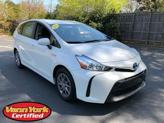 2017 Toyota Prius v JTDZN3EU6HJ061994 2017 Toyota Prius v