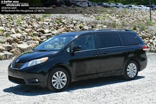 2014 Toyota Sienna XLE 7-Passenger 5TDDK3DC5ES083494 2014 Toyota Sienna XLE 7-Passenger