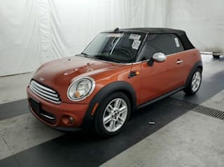 2011 MINI Cooper Base WMWZN3C5XBT133123 2011 MINI Cooper Base