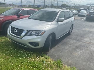 2019 Nissan Pathfinder S 5N1DR2MM5KC621800 2019 Nissan Pathfinder S