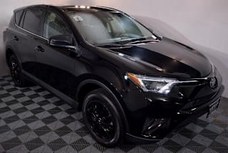 2018 Toyota RAV4 LE 2T3BFREV6JW781829 2018 Toyota RAV4 LE