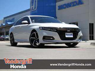 2018 Honda Accord Sport 1HGCV2F32JA002857 2018 Honda Accord Sport