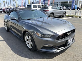 2016 Ford Mustang V6 1FATP8EM5G5269617 2016 Ford Mustang V6