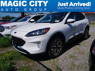 2020 Ford Escape Titanium 1FMCU9J91LUB17582 2020 Ford Escape Titanium