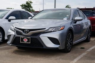 2020 Toyota Camry SE 4T1G11AK7LU952830 2020 Toyota Camry SE