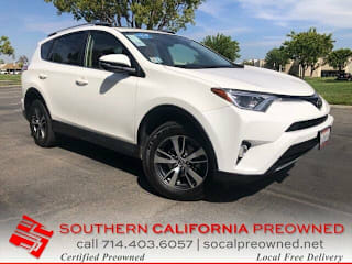 2017 Toyota RAV4 JTMWFREV2HJ701291 2017 Toyota RAV4