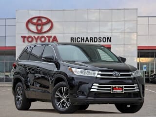 2018 Toyota Highlander LE 5TDZZRFH4JS269986 2018 Toyota Highlander LE