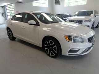2018 Volvo S60 T5 Dynamic YV140MTL0J2453565 2018 Volvo S60 T5 Dynamic
